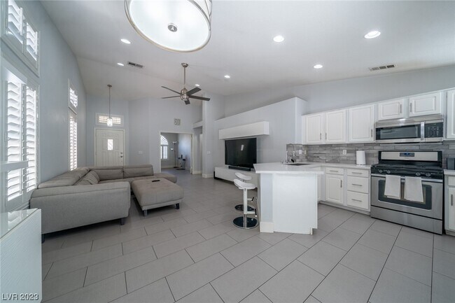 Foto del edificio - 9821 Ridge Creek Pl
