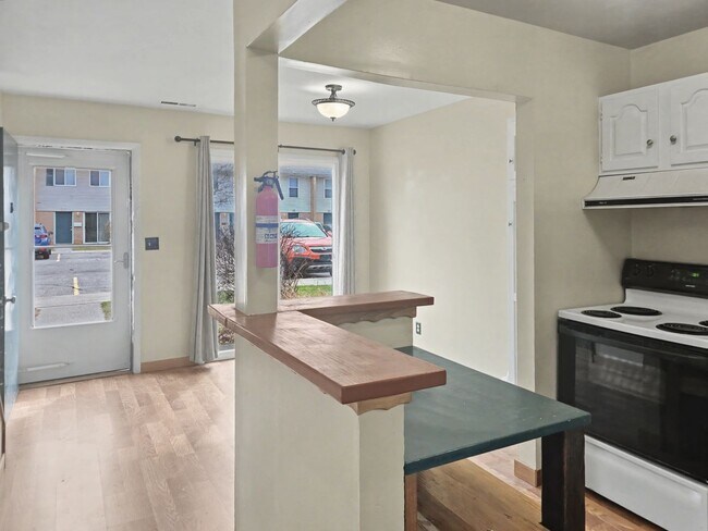 Foto del edificio - 3510 Kenbrooke Ct