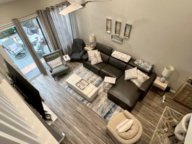 Foto del edificio - 3738 Fallon Cir