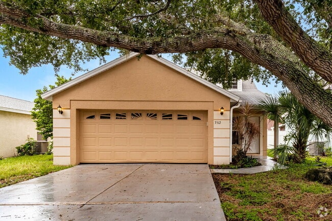 Building Photo - 3512 Chinaberry Ln