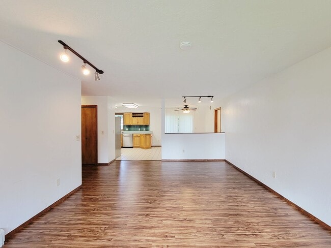 Building Photo - Pet-Friendly Rental with Fenced Yard & Bon...