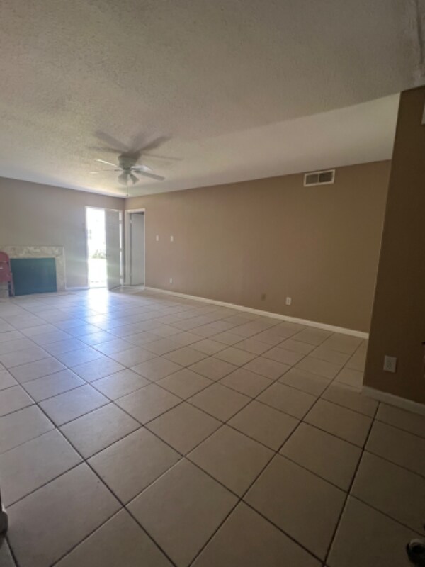 9700 Leawood Blvd Unit 1007, Houston, TX 77099 Condo for Rent in