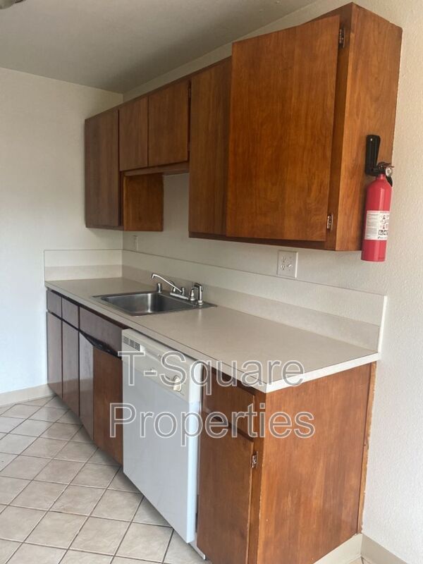 Foto del edificio - 5804 Hwy Pl