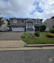 Building Photo - 3622 Nimrod St
