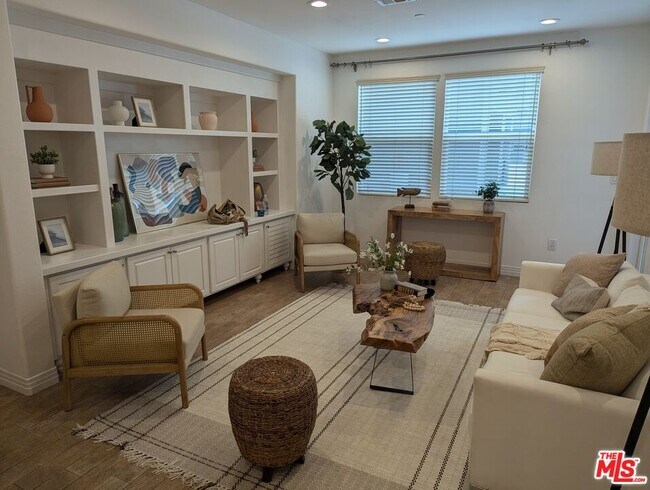 Foto del edificio - 7100 Playa Vista Dr