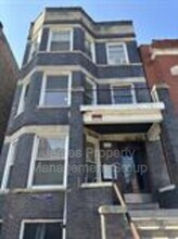 Building Photo - 3213 W Warren Blvd