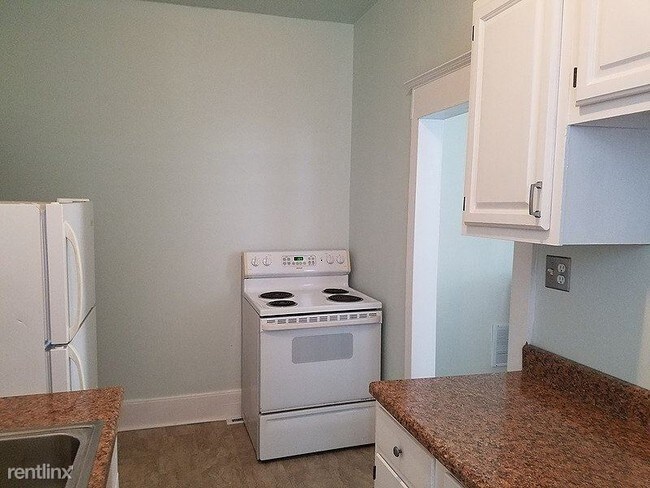 Building Photo - 2 br, 1 bath Apartment - 1102 Wesley Avenue