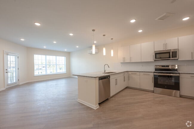 2BR, 2BA - 1,264SF - Kitchen - Summit Place