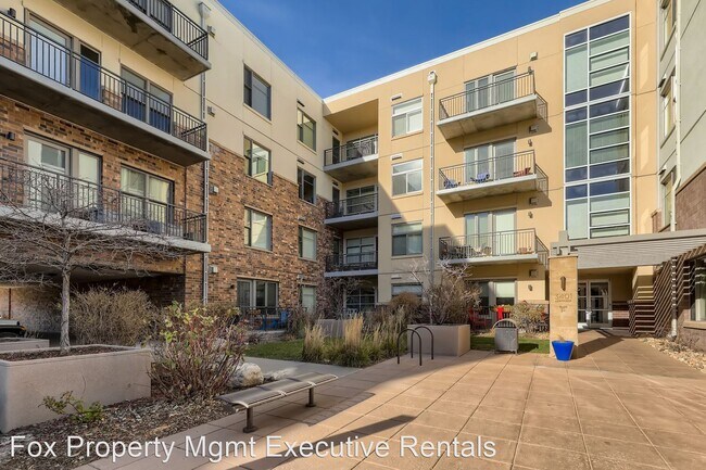 Building Photo - 1 br, 1 bath House - 3401 Arapahoe Ave #316