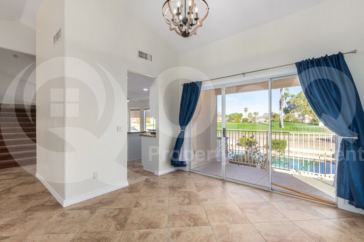Foto principal - 6638 E Melrose St