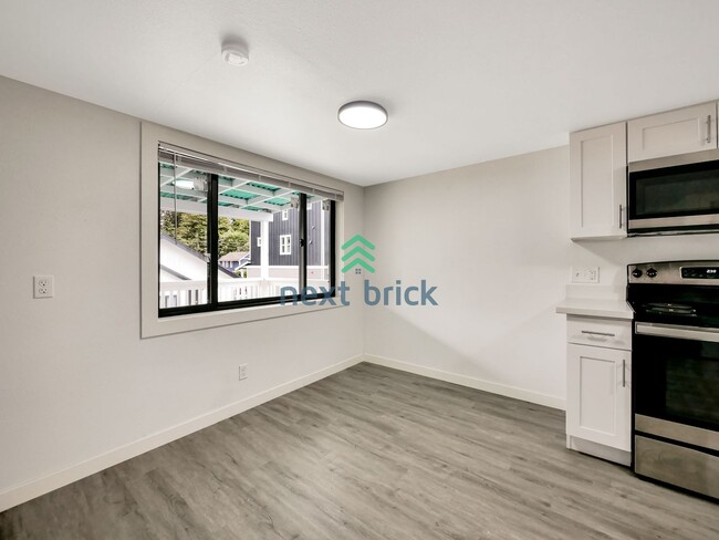 Building Photo - Snohomish 223