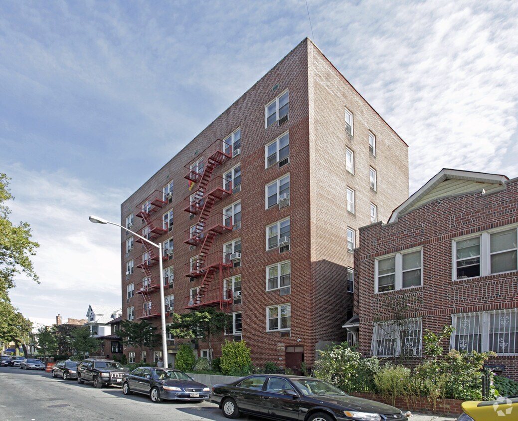 Building Photo - Executive Towers I