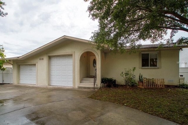 Building Photo - 1112 Glenwood Dr