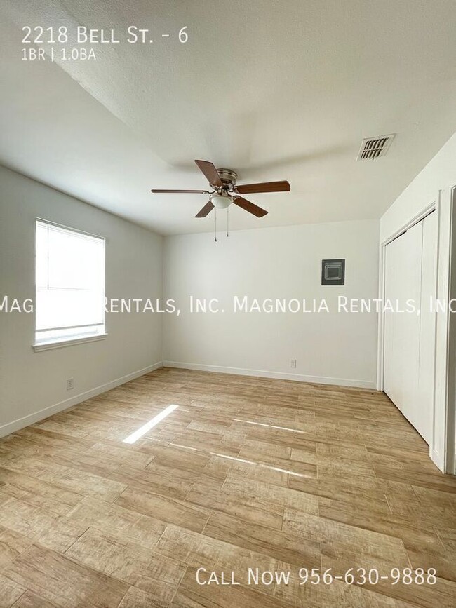 Foto del edificio - 2218 Bell St