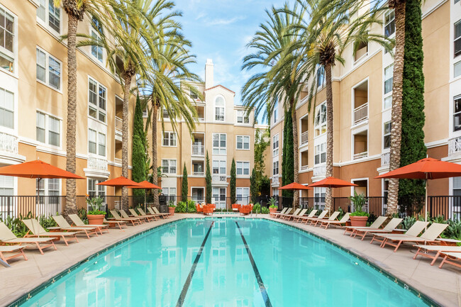 Foto del edificio - La Jolla Palms Apartment Homes