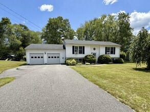 Building Photo - 49 Buttonwood Rd