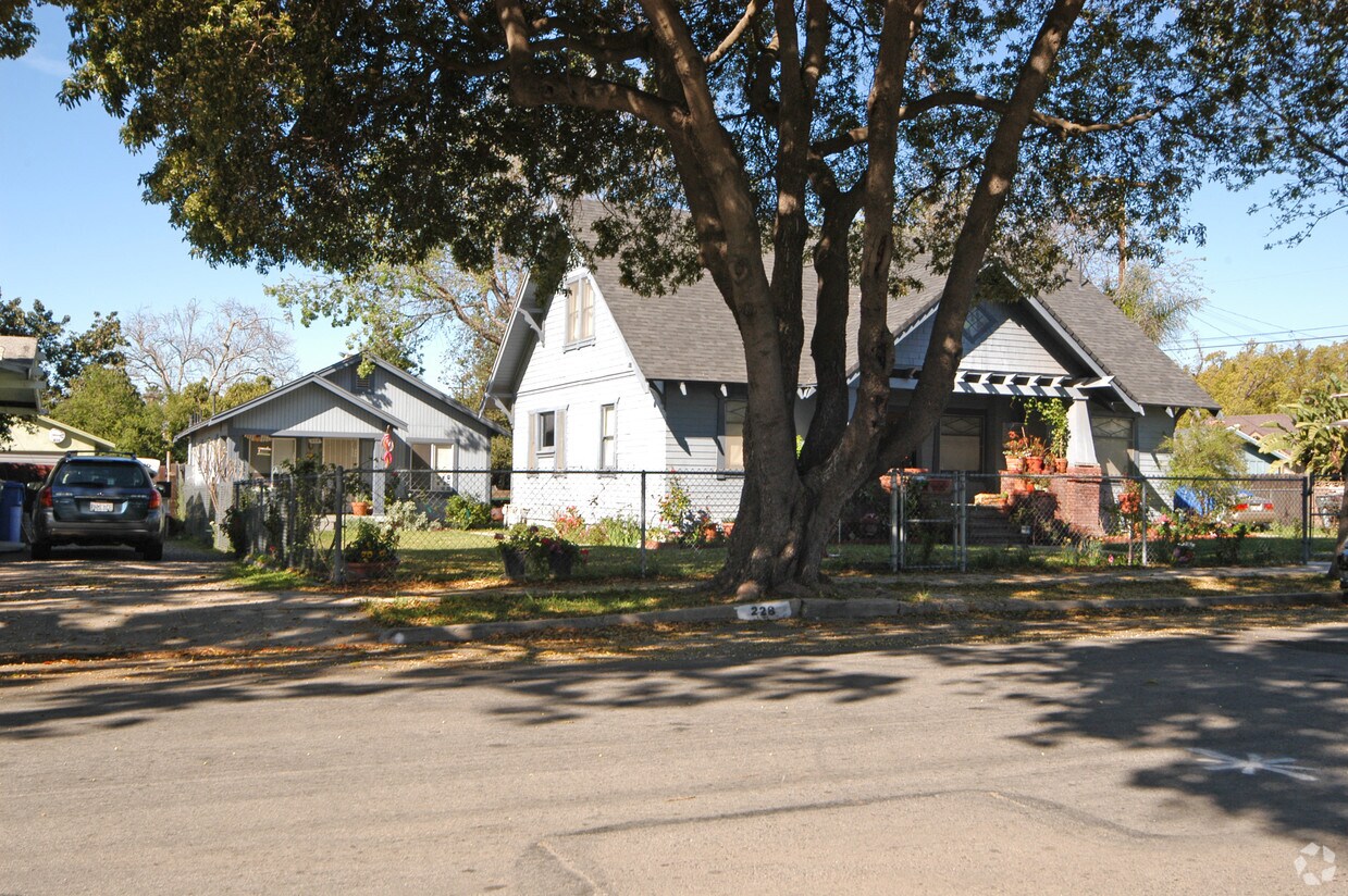 Foto del edificio - 228-230.23 N 7th St
