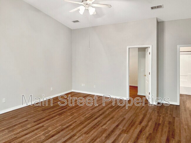 Building Photo - 217 Cohasset Ct