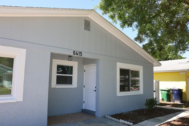 Building Photo - 6415 S Englewood Ave