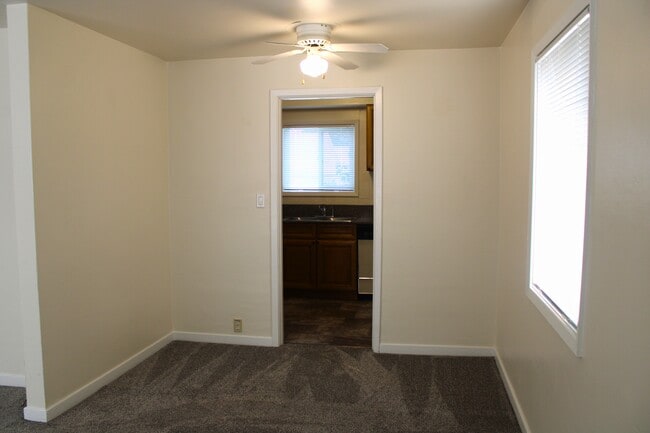 Building Photo - 110 Lavender Ct