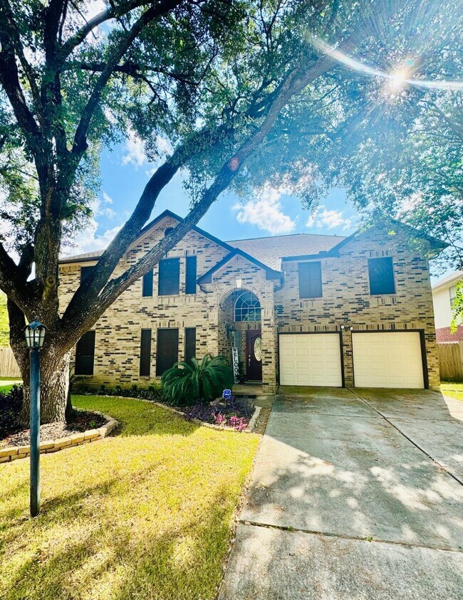 Building Photo - 8614 Canyon Pine Dr