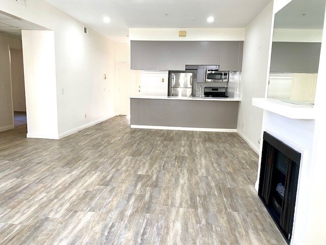 Open floor plan - 3742 Jasmine Ave