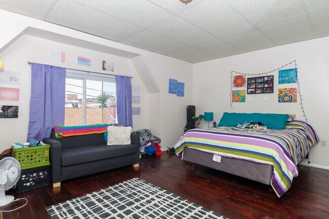 Foto del edificio - 119 S 16th St