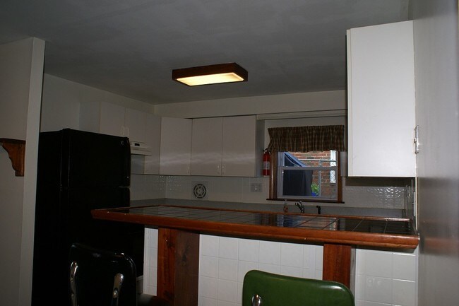 Kitchen - 2141 Benson St