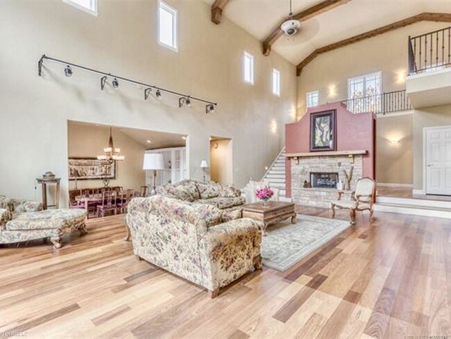 Foto del edificio - 5 br, 4 bath House - 1509 Lakeside Ridge Dr