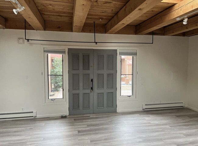 Building Photo - 749 Alto St