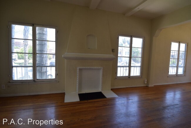 Building Photo - 2 br, 1 bath Apartment - 1417 S. Crescent ...