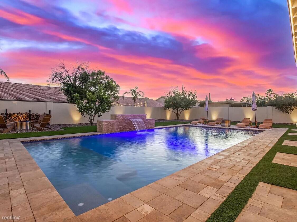 Foto principal - 4 br, 2 bath House - 1543 East Park Avenue