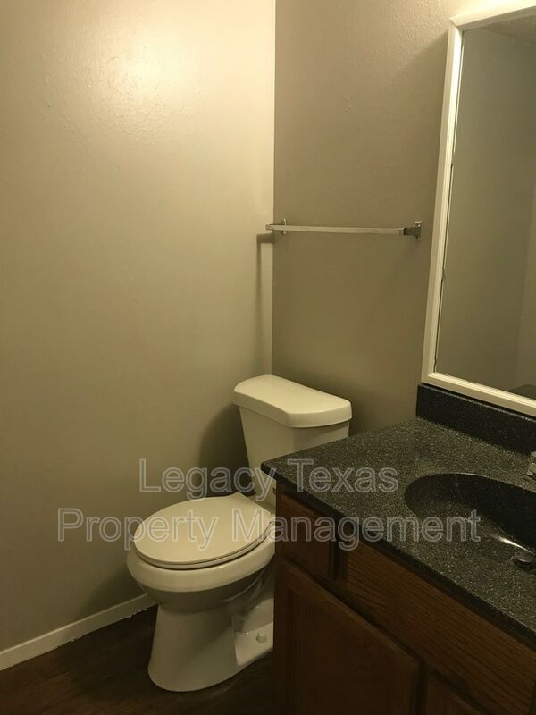 Foto del edificio - 1409 Courtney Pl