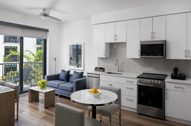 Foto del edificio - 695 S Olive Ave