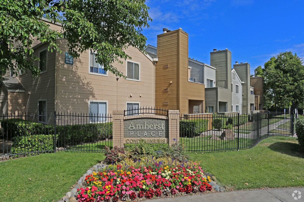Amherst Place Condominiums 1019 Dornajo Way Sacramento, CA
