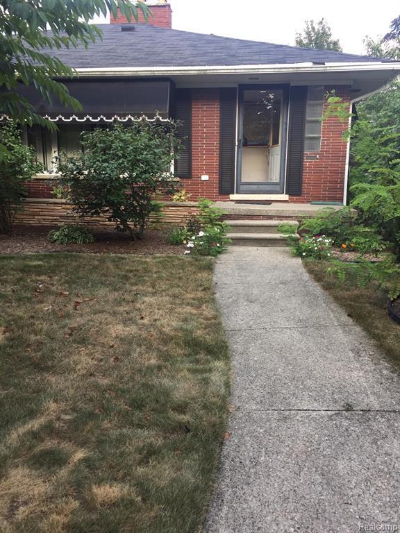 Primary Photo - 5720 Linden Dr