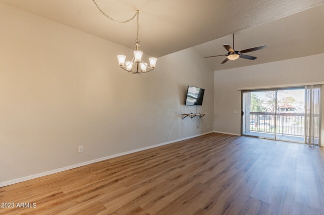 Building Photo - 205 N 74th St