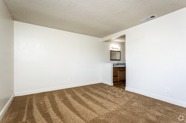 2BR, 1.5BA - 1,125SF - Primary Bedroom - Laguna Knolls