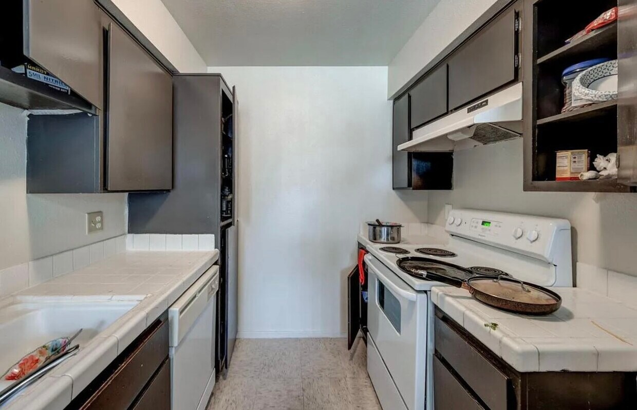 800 Green Way, Madera, CA 93638 Townhome Rentals in Madera CA