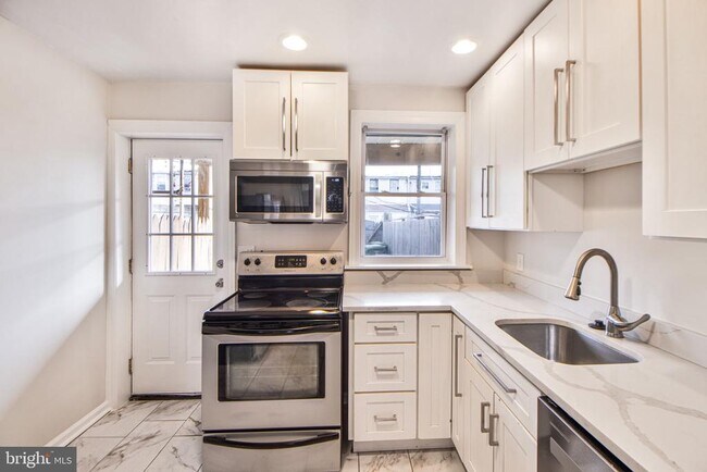 Foto del edificio - 1165 Cleveland St