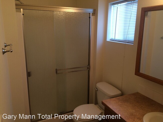 Building Photo - 2 br, 2 bath House - 930 Alderwood Drive #A