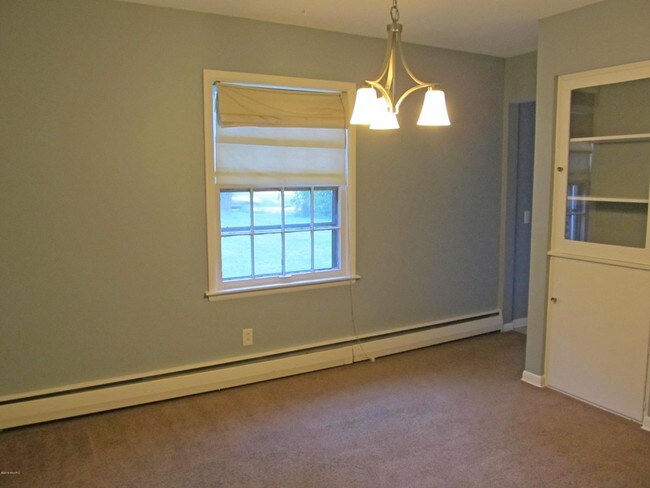 Foto del edificio - 3 bedroom in Kalamazoo MI 49019
