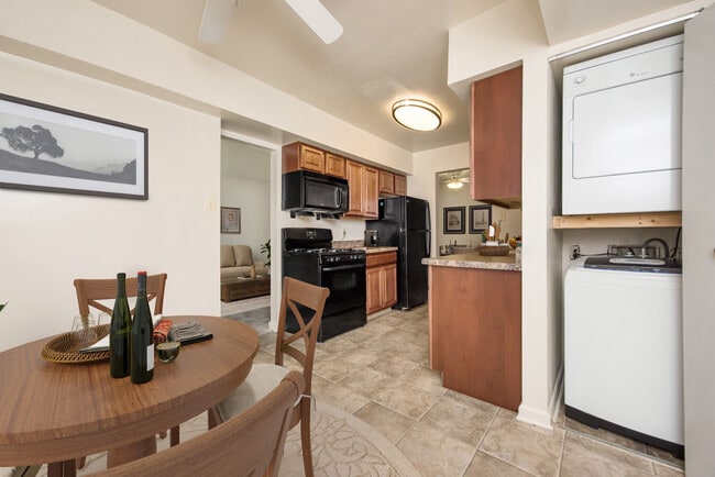 Building Photo - The Flats at Columbia Pike