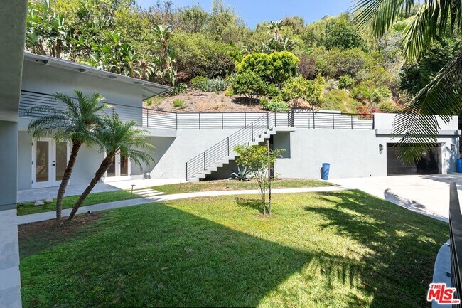 Foto del edificio - 1404 Devlin Dr