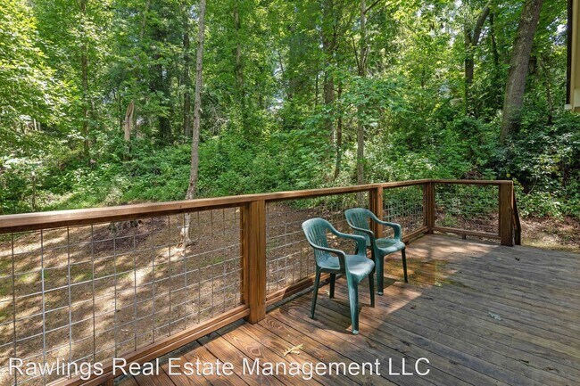 Building Photo - 3 br, 2 bath House - 10 N. Ridge Place