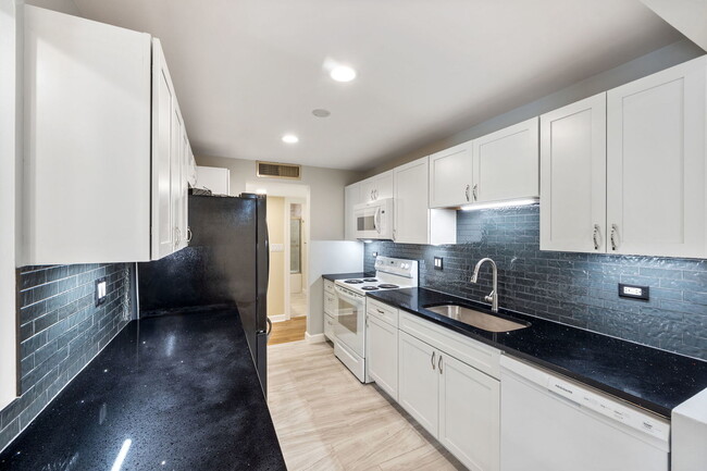 Building Photo - 940 Beau Dr
