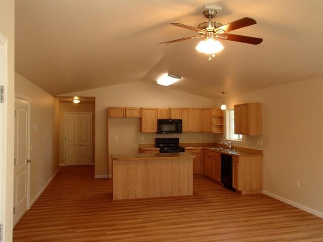 Building Photo - 4860 S Danielle Street
