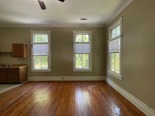 Building Photo - 1457 Oglethorpe St