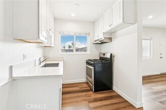 Building Photo - 7745 Laurel Canyon Blvd