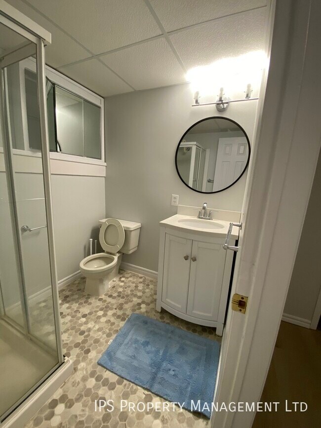 Photo du bâtiment - 98 Maple Dr